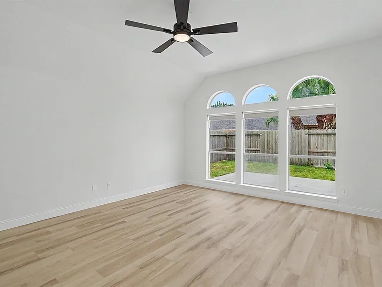 2905 Summer Cape Ct — Photo 14