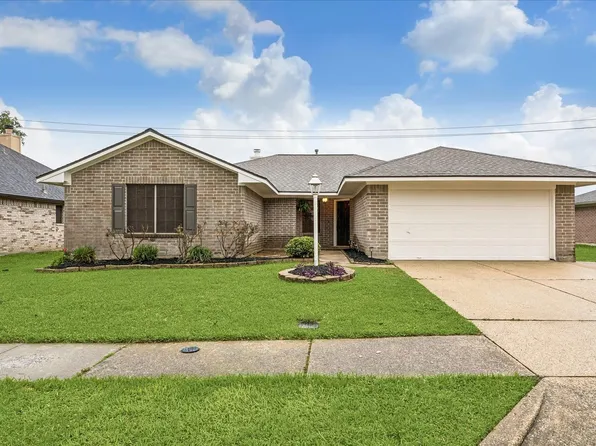2138 Tower Bridge Rd, Pearland, TX 77581