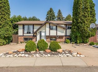 16 SW Rossdale St SE, Medicine Hat, AB T1B 1X4
