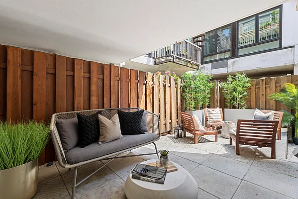 Rented by Compass | media 14