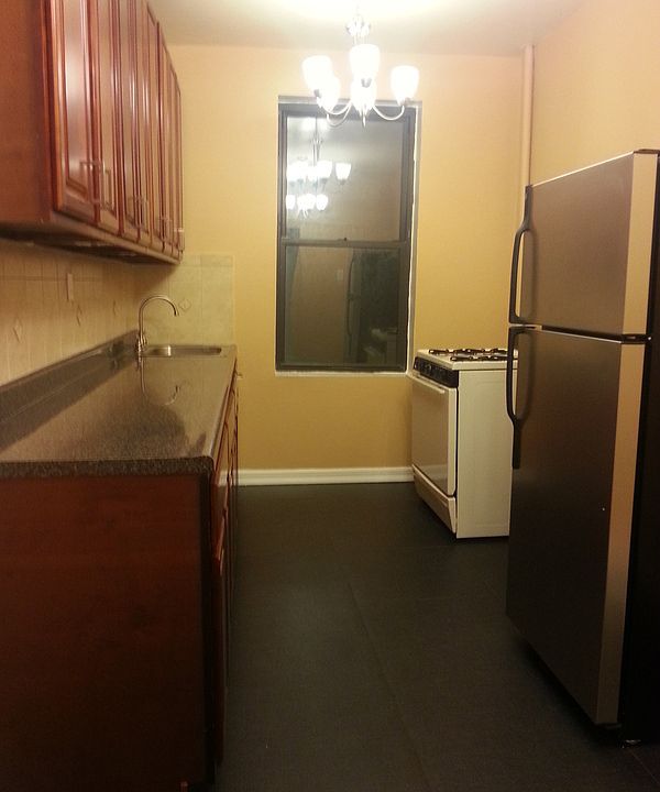 1st image of 1025 Saint Johns Pl APT B9