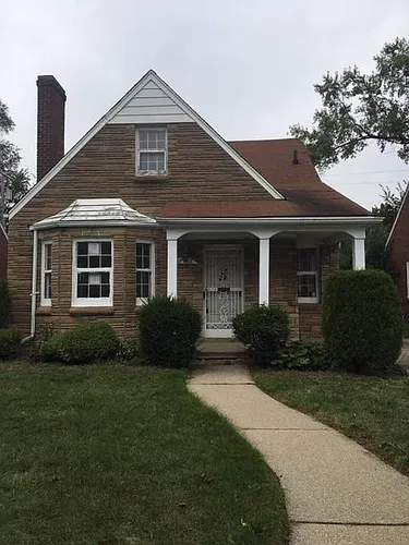 18067 Tracey St Photo 1