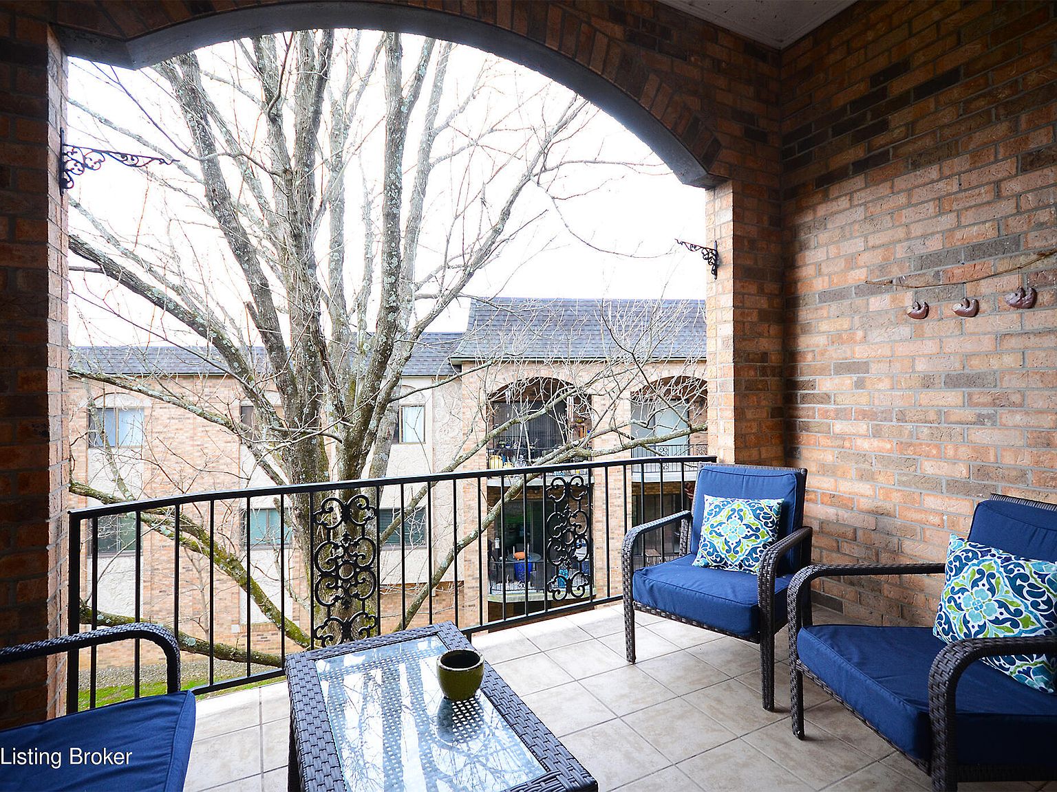 5800 Coach Gate Wynde APT 308, Windy Hills, KY 40207 | Zillow