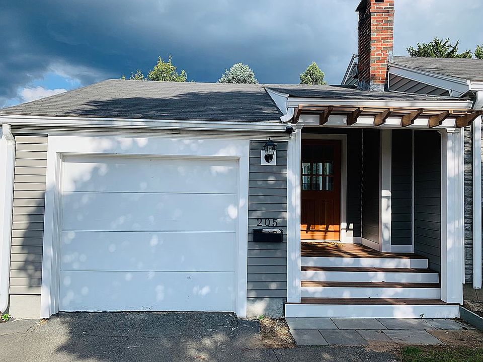 1st image of 205 Essex St