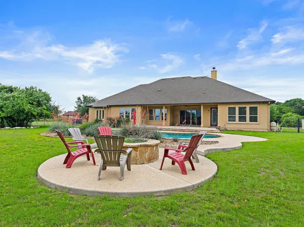 135 Gabriel Vis E, Georgetown, TX 78633