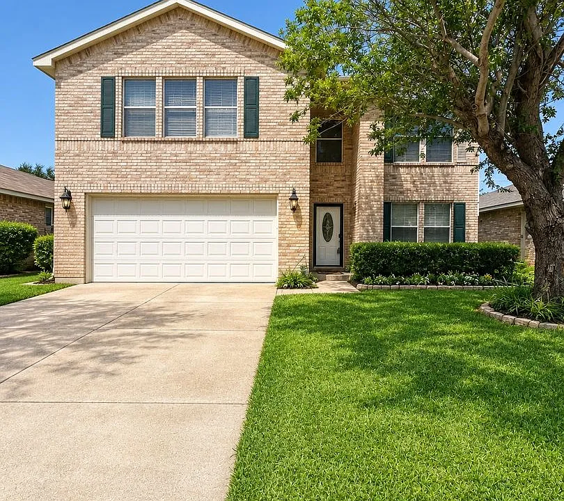 8712 Hunters Creek Dr