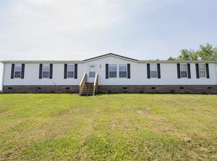 2163 Whispering Pine Cir, Christiansburg, VA 24073