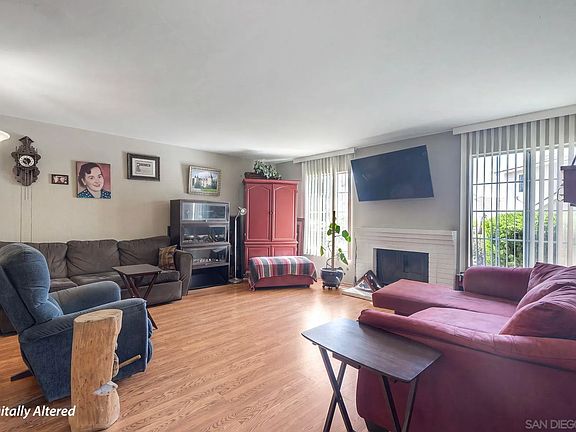 3rd image of 2885 Sanford Ln