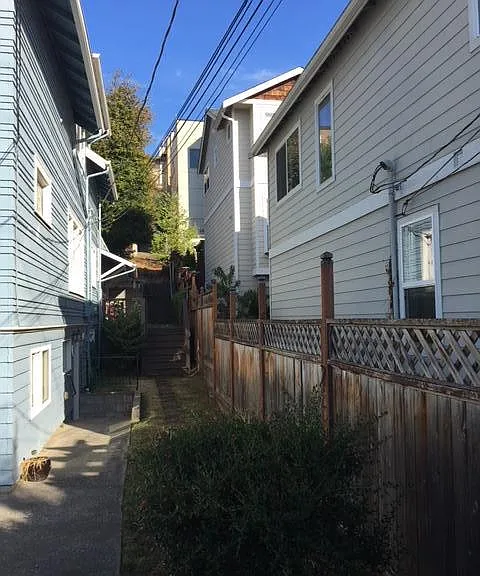 2028 14th Ave W #D — Photo 5