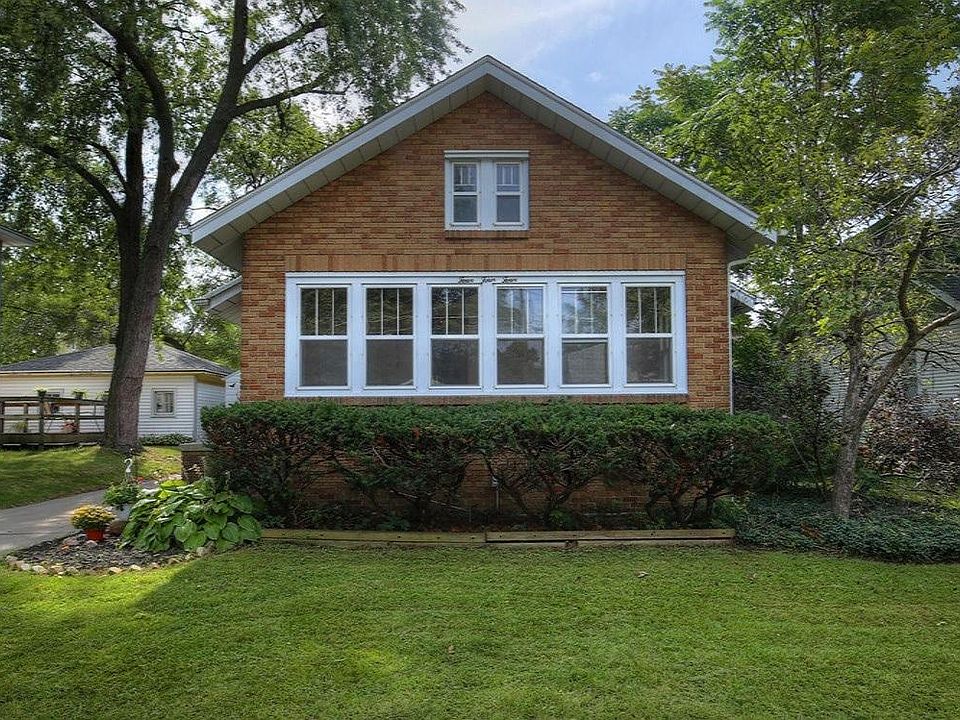 1st image of 444 Graceland St NE
