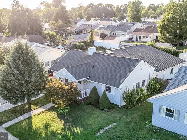417 Chelsea Rd, Fairless Hills, PA 19030