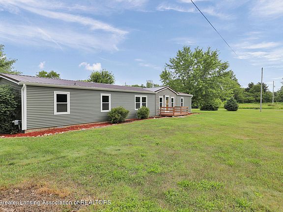 2nd image of 3240 Perrine Rd