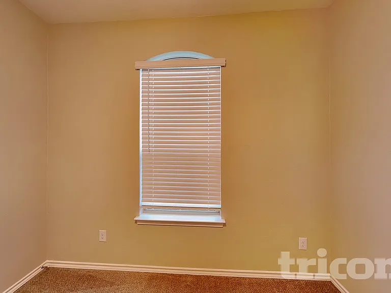 9125 Nevis Dr — Photo 10