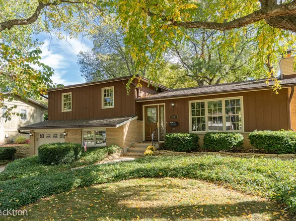 6937 Parkview Dr, Downers Grove, IL 60516