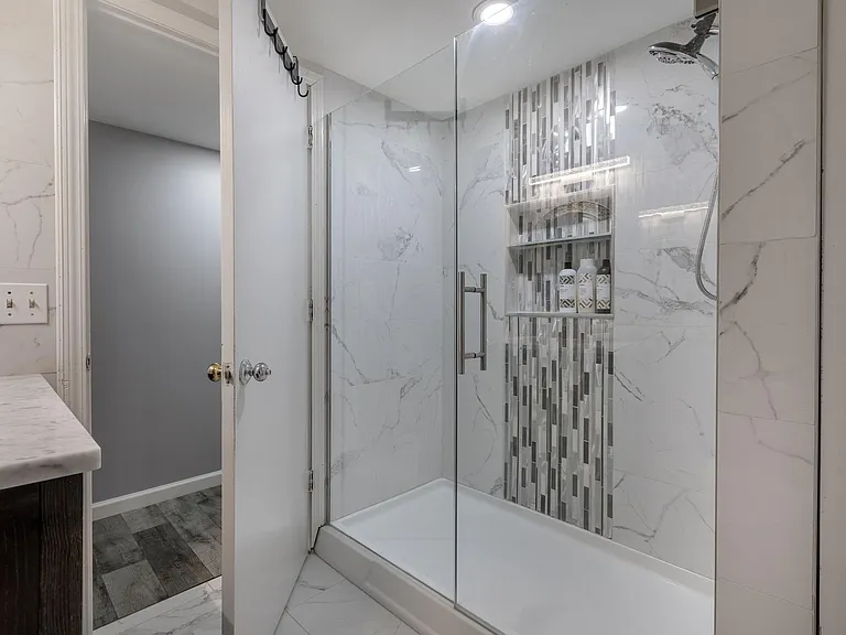 3809 Vanstone Dr — Photo 35