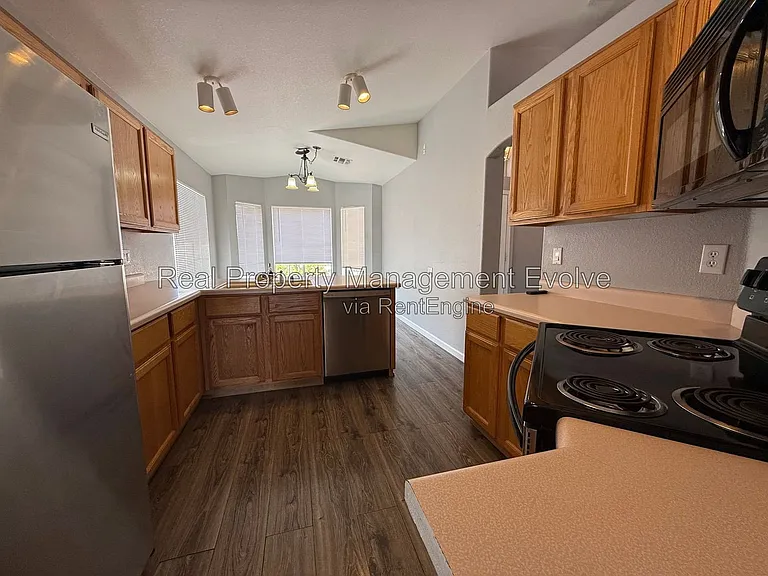 6246 W Blackhawk Dr — Photo 7