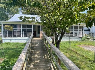534 Dunn Ave, Maryville, TN 37804