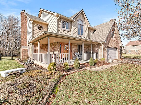 4th image of 1110 N Cambridge Ct