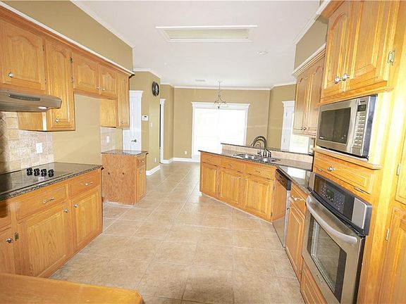3rd image of 4120 W Jevon Ln