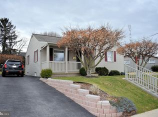 436 Grandview Ave, Chambersburg, PA