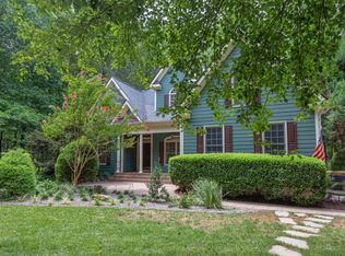 605 Bayberry Dr, Chapel Hill, NC 27517