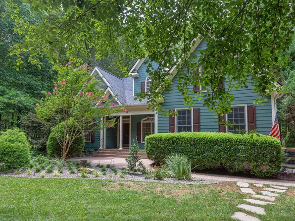 605 Bayberry Dr, Chapel Hill, NC 27517