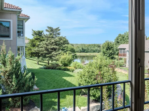 1801 Castle Pine Ct, Lawrence, KS 66047