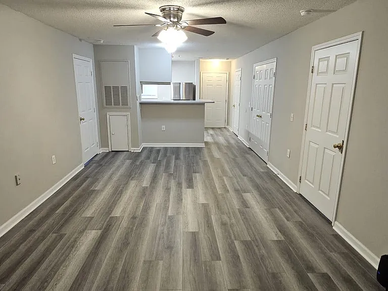 2011 Wolfmill Dr #104 — Photo 8