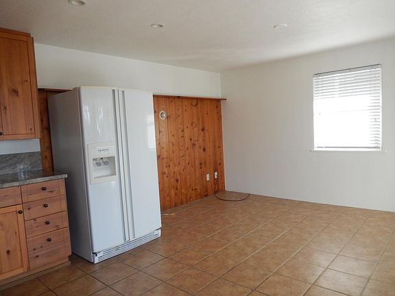 4th image of 211 N Granados Ave