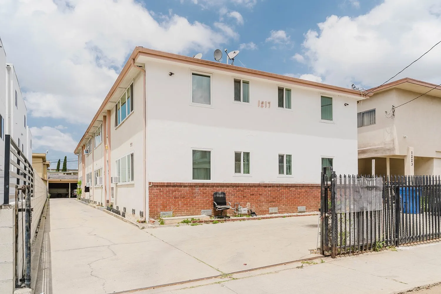 1 bed, 700 sqft, $2,000 — Photo 1
