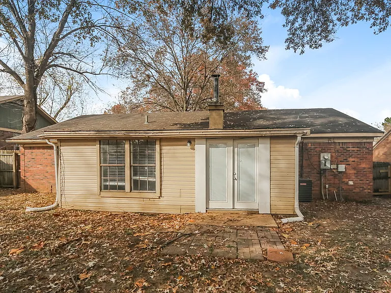 863 Hackberry Dr — Photo 15