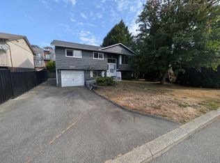 19751 54a Ave, Langley, BC V3A 3W4