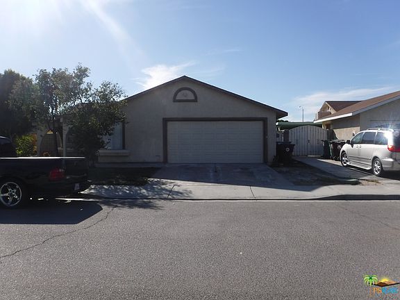 3rd image of 53197 Calle Linda