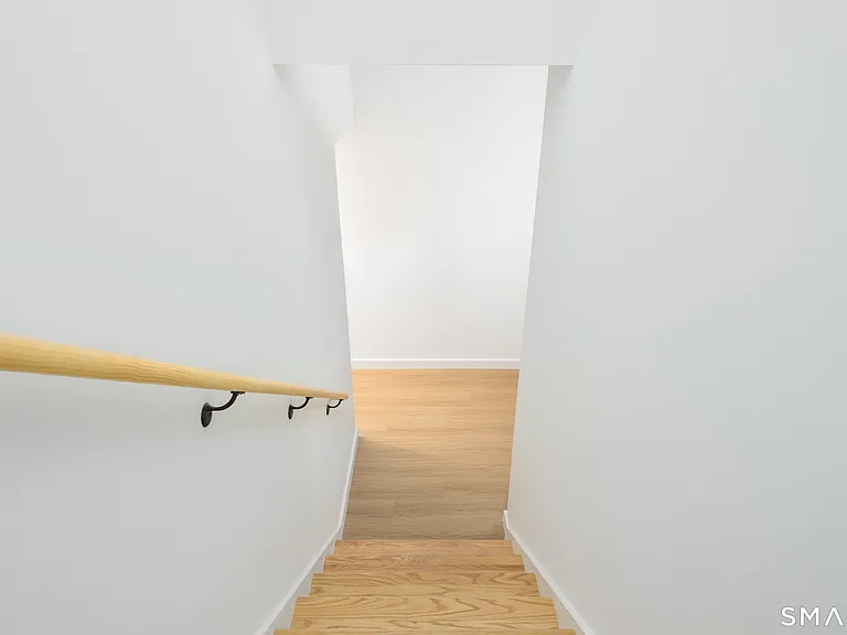 28 Townsend St — Photo 37