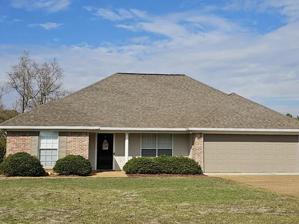 231 Shadow Creek Dr, Florence, MS 39073