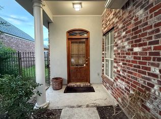5545 Ducros Dr, Baton Rouge, LA 70820