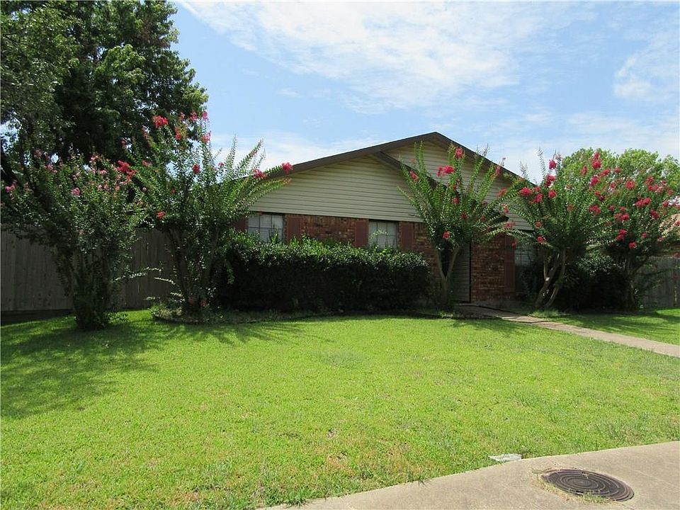 1st image of 9106 Willowbrook Dr