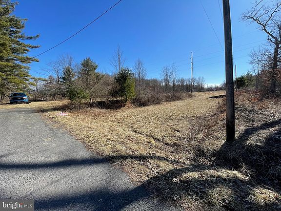 4th image of 10178 Garrett Hwy