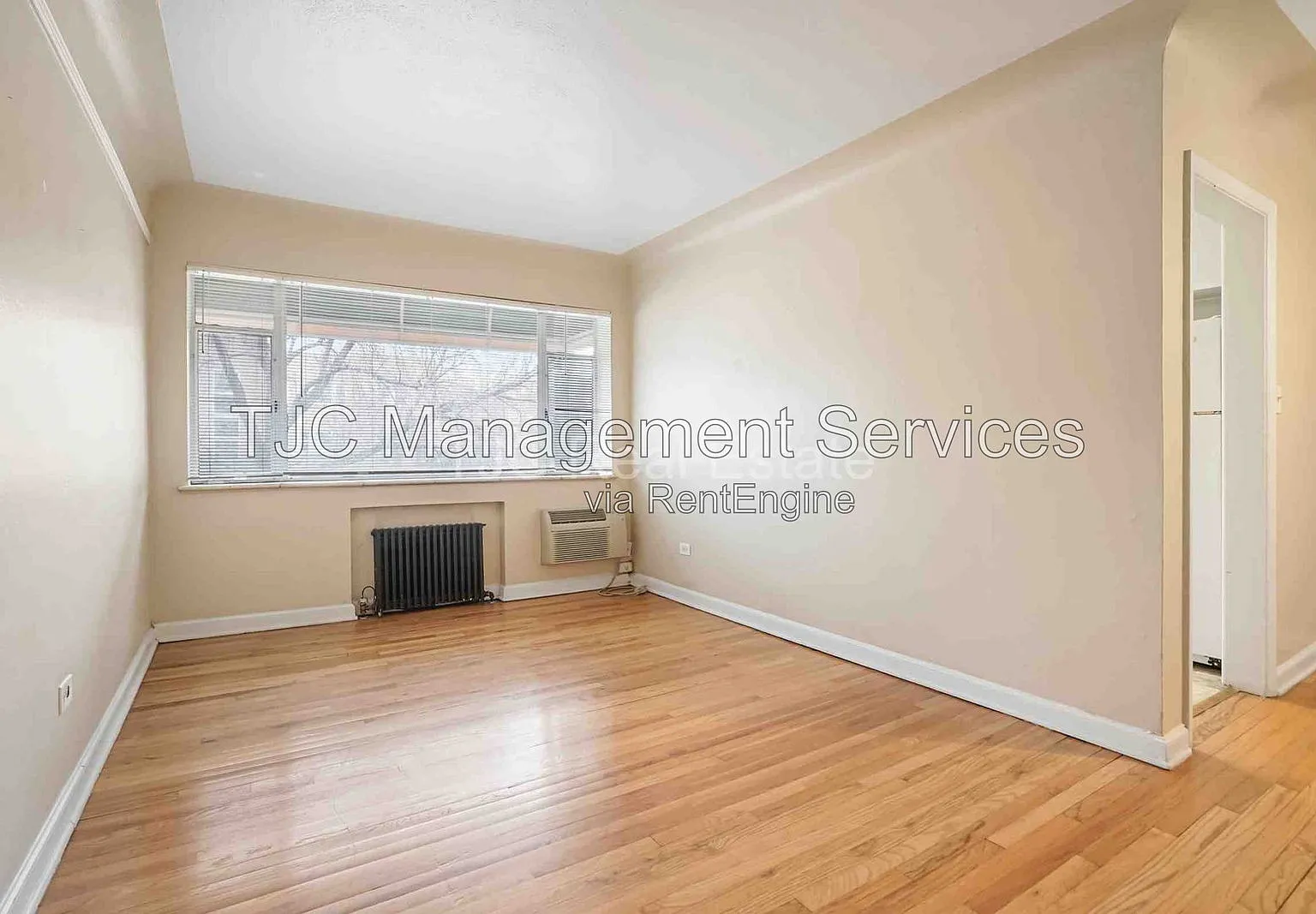 1 bed, 1.0 bath, 500 sqft, $885 — Photo 3