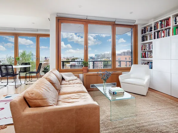 122 Adelphi St #8A, Brooklyn, NY 11205