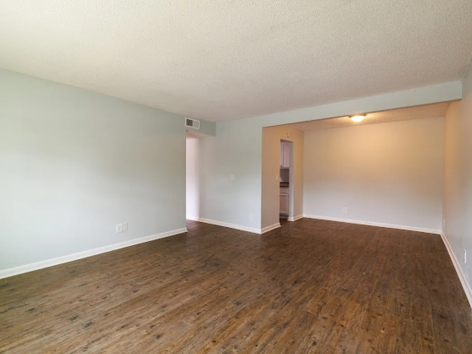 East Lake Apartments — Photo 4