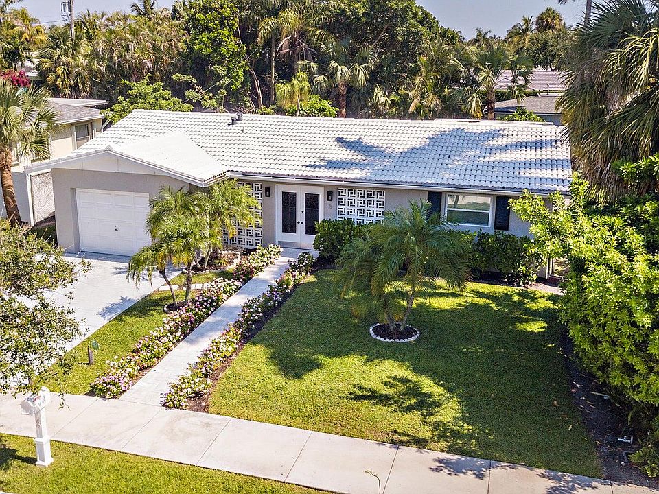 1st image of 8 Wellesley Drive