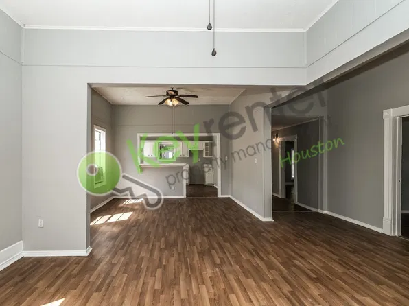 4610 Schroeder St #1, Houston, TX 77011