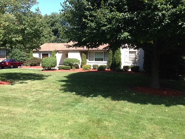 19 Marberry Dr photo 1