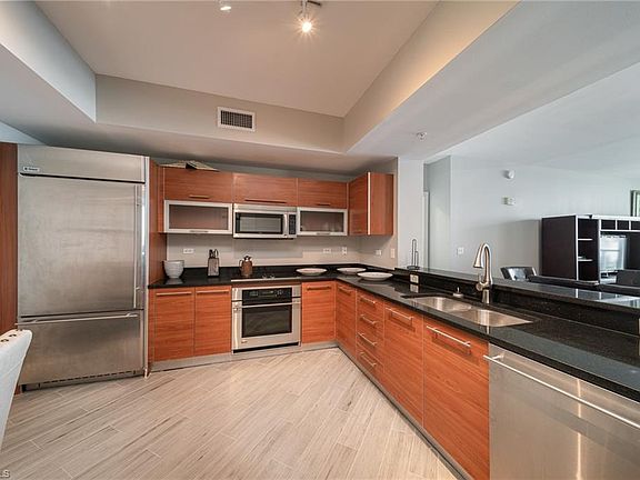 3rd image of 3000 Oasis Grand Blvd APT 504