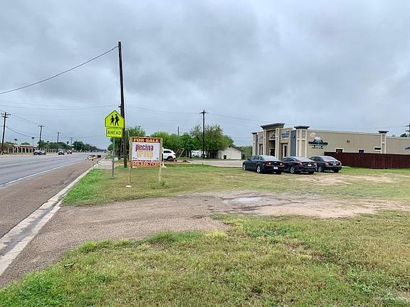 2nd image of 514 E Fm 495
