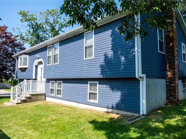 58 Allston Ave, Middletown, RI 02842