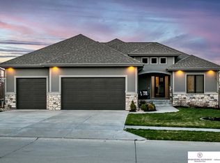 2111 N 188th Ter, Elkhorn, NE 68022