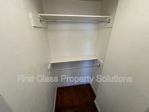 3rd image of 6618 NW 31st St