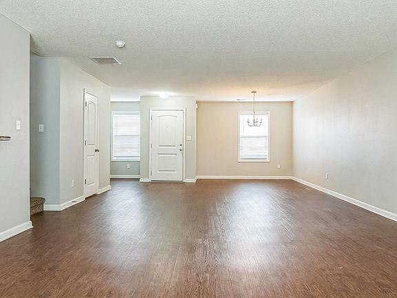 4th image of 4542 Sweet Whisper Ln